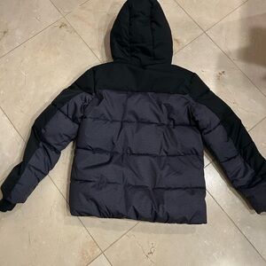 ZeroXposur Kids Puffer Jacket - Black and Gray. Size 16/18. Very minimal wear.